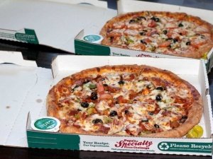 Pizza for Lightning: Bitcoin Legend Laszlo Eats Again! The first Bitcoin 'real world' purchase. Credit: Laszlo Hanyecz