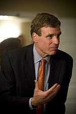Virginia Senator Mark Warner: Crypto Market Could Hit $20 Trillion Warner