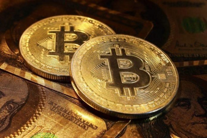 Bitcoin-Trades-Flat-While-Altcoins-Tease-Bull-Breakout.jpg