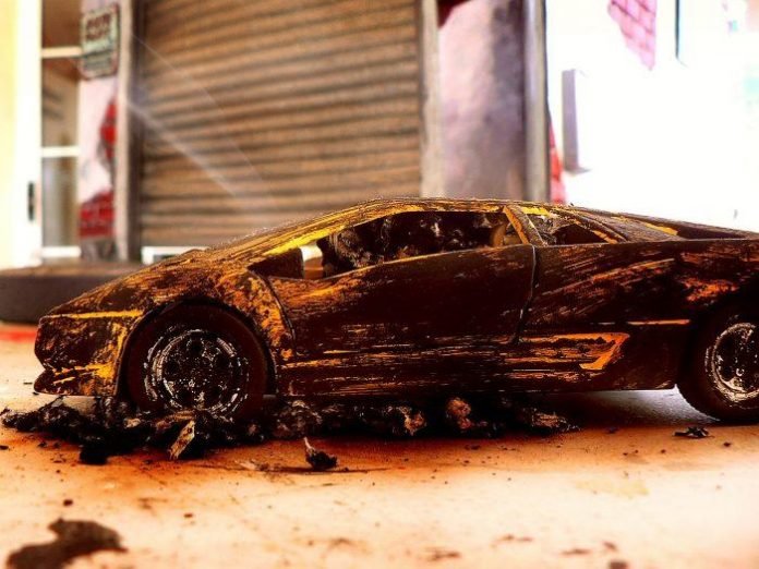bitsonline-lambo-crash.jpg