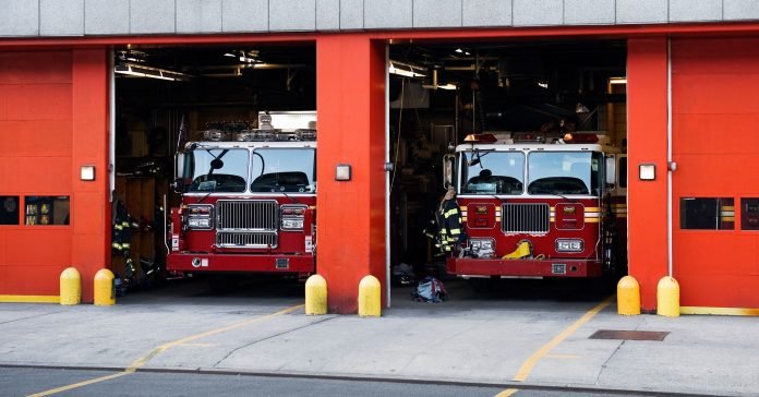 business_firetrucks_175504612.jpg