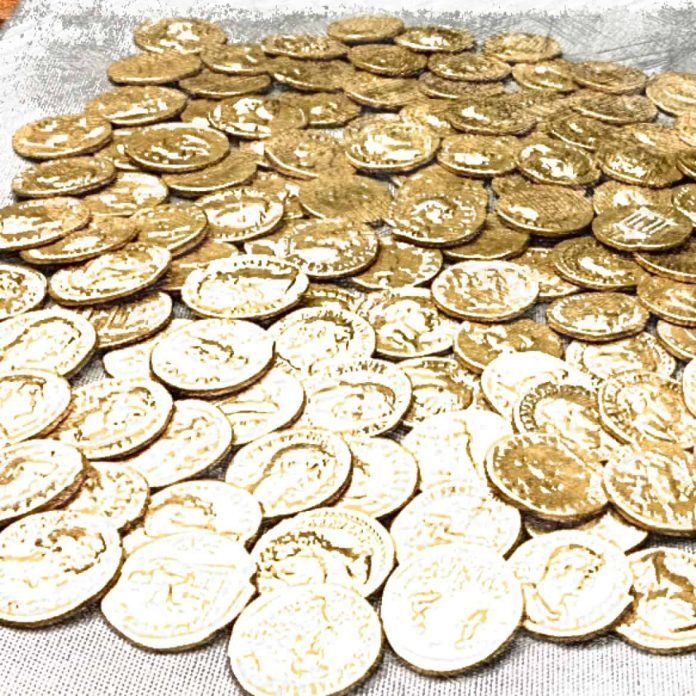 coins-money-tokens-gold-treasure-3.jpg